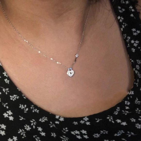 Beautiful Sterling Silver Necklace - Picture 3 of 3